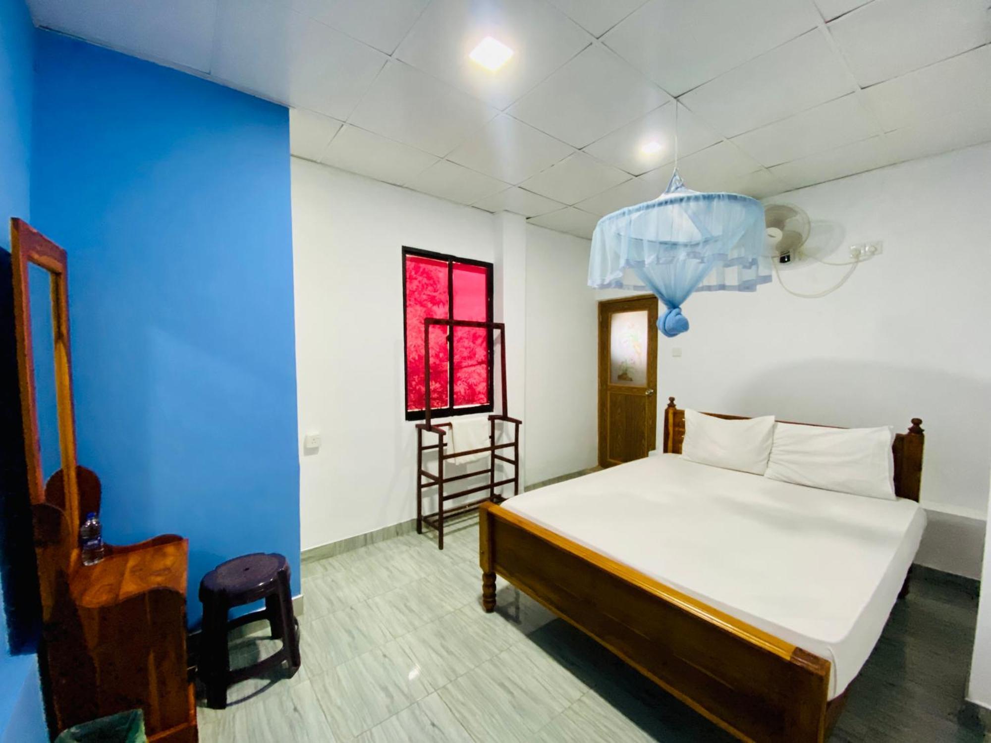 Montana Rest Hotel Анурадхапура Екстериор снимка