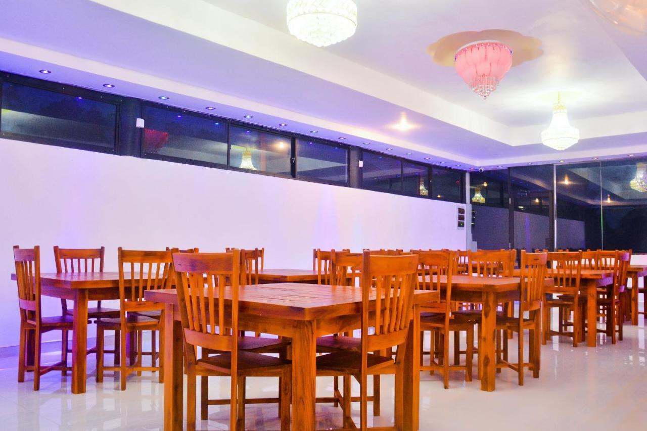 Montana Rest Hotel Анурадхапура Екстериор снимка